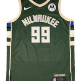 Signed Nike Icon Edition Jae Crowder Milwaukee Bucks Swingman Jersey-front