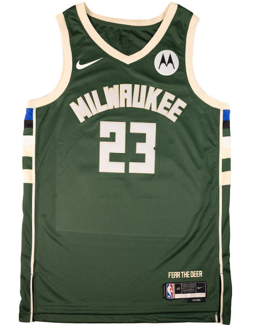 Signed Nike Icon Edition Wesley Matthews Milwaukee Bucks Swingman Jersey-front