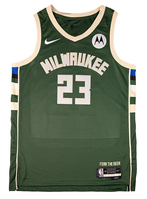 Signed Nike Icon Edition Wesley Matthews Milwaukee Bucks Swingman Jersey-front