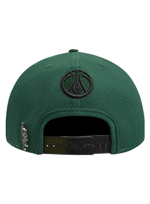 Pro Standard Club Member Badge Milwaukee Bucks Snapback Hat-back 