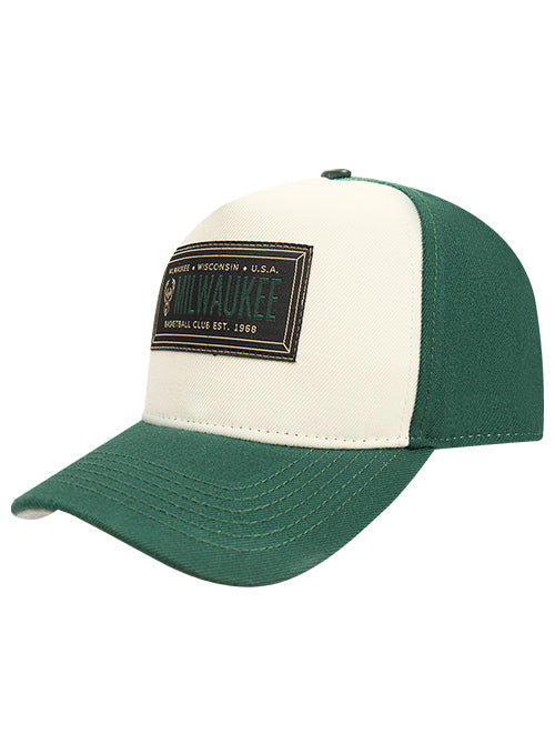 Pro Standard Club Member Badge Milwaukee Bucks Snapback Hat-angled left 