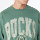 New Era Oversized Long Sleeve Injection Milwaukee Bucks T-Shirt-close up