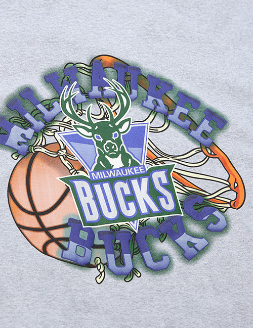 Mitchell & Ness HWC '93 Basket Graphic Milwaukee Bucks T-Shirt-close up