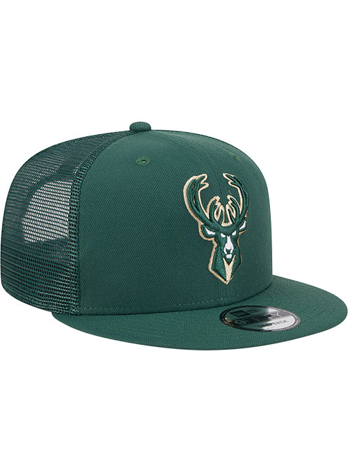 New Era 9Fifty Icon Logo Green Milwaukee Bucks Trucker Snapback Hat-angled right