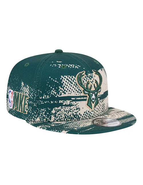 New Era 2024-25 Tip Off 9Fifty Milwaukee Bucks Snapback Hat-angled right