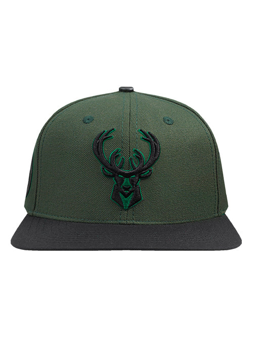 Pro Standard Fright Green Milwaukee Bucks 2-Tone Snapback Hat-front