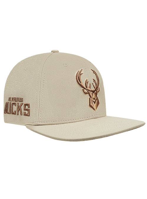 Pro Standard Gramercy Milwaukee Bucks 2-Tone Snapback Hat-angled right