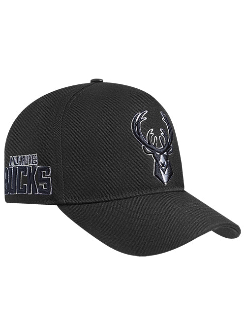 Pro Standard Metallic Milwaukee Bucks Pinch Adjustable -angled right