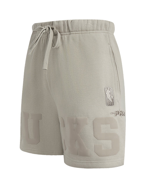 Pro Standard Wingspan Milwaukee Bucks Fleece Short-angled front