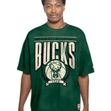 New Era Throwback Milwaukee Bucks Washed T-Shirt-model