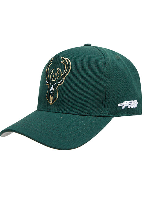 Pro Standard Ransom Milwaukee Bucks Pinch Front Snapback Hat-angled left