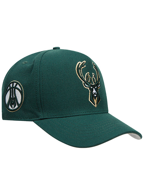 Pro Standard Ransom Milwaukee Bucks Pinch Front Snapback Hat-angled right