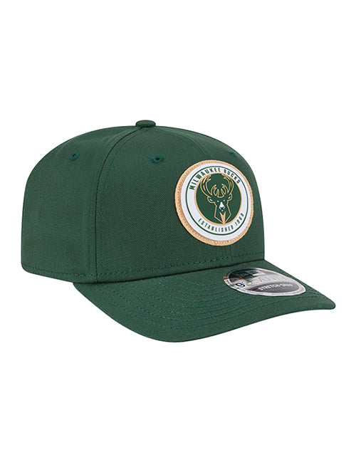Youth New Era 9Seventy Circle Patch Milwaukee Bucks Snapback Hat-right