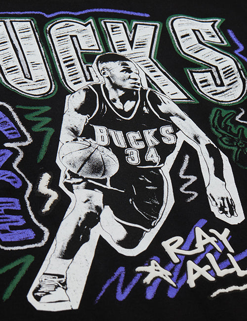 Mitchell & Ness Ray Allen Chalk It Up Milwaukee Bucks T-Shirt-close up