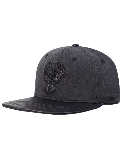 Pro Standard Vanguard Washed Milwaukee Bucks Snapback Hat - angled left