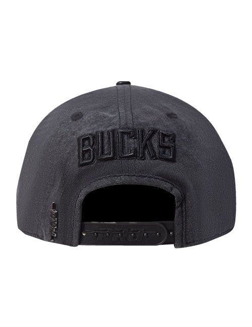 Pro Standard Vanguard Washed Milwaukee Bucks Snapback Hat-back