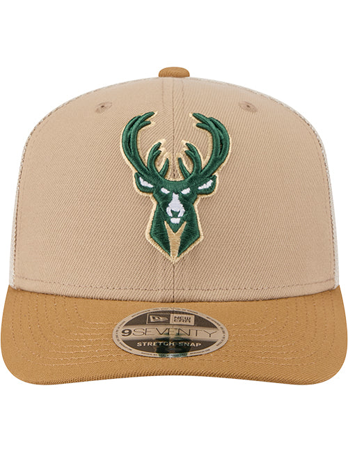 New Era 9Seventy 2-Tone Snap-Stretch Milwaukee Bucks Adjustable Trucker Hat-front