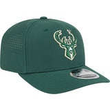 New Era 9Seventy Perform Stretch-Snap Milwaukee Bucks Snapback Hat-right