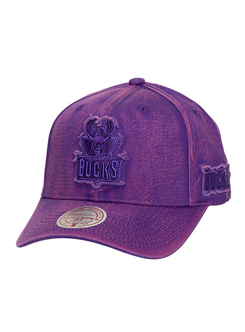 Mitchell & Ness HWC '93 Downtown Milwaukee Bucks Snapback Hat-front