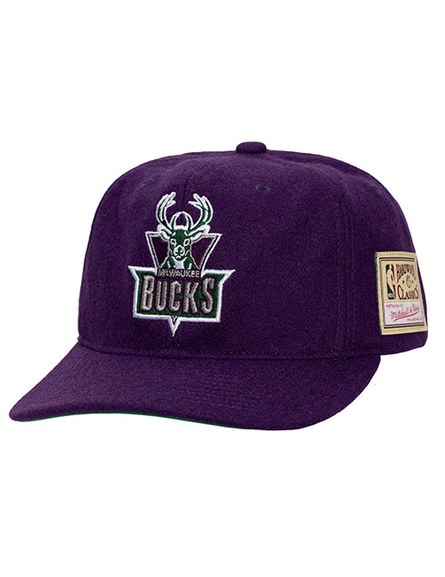 Mitchell & Ness Retro HWC '93 Milwaukee Bucks Adjustable Hat-front