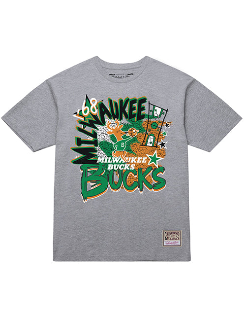 Mitchell & Ness HWC '68 Play By Play Milwaukee Bucks T-Shirt-front
