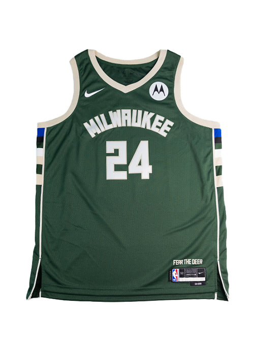 Signed Nike 2022 Icon Edition Pat Connaughton Milwaukee Bucks Swingman Jersey-front