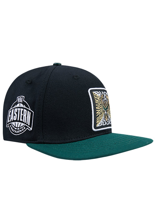 Pro Standard Vision Milwaukee Bucks Wool Snapback Hat-right