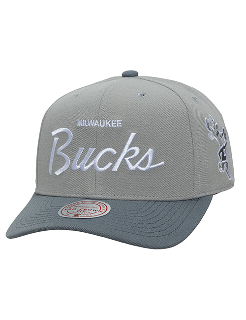 Mitchell & Ness HWC '68 Thunderstorm Milwaukee Bucks Adjustable Hat-front