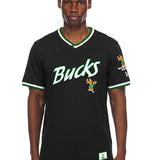 New Era HWC '68 Injection Milwaukee Bucks T-Shirt