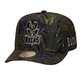 Mitchell & Ness HWC '93 Quiet Blaze Milwaukee Bucks Snapback Hat-front