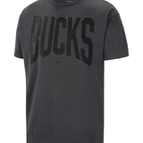 Nike Standard Issue Travel Milwaukee Bucks T-Shirt-front