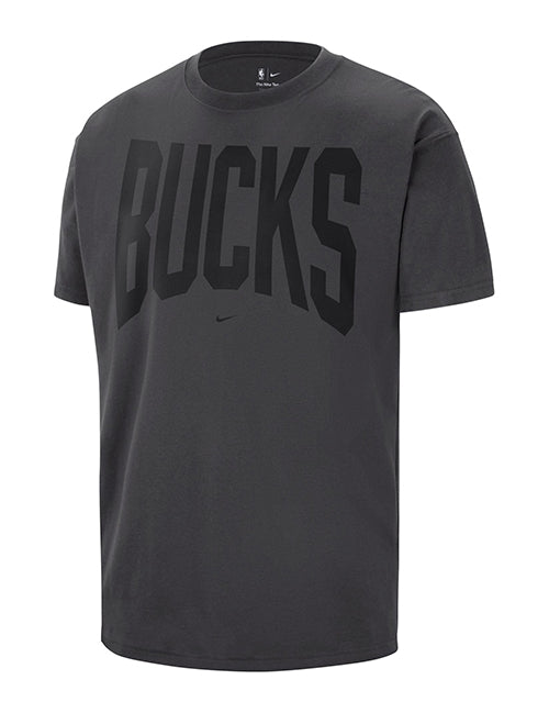 Nike Standard Issue Travel Milwaukee Bucks T-Shirt-front