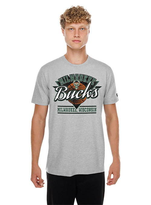 New Era Fan Grey Milwaukee Bucks Basketball T-Shirt-front