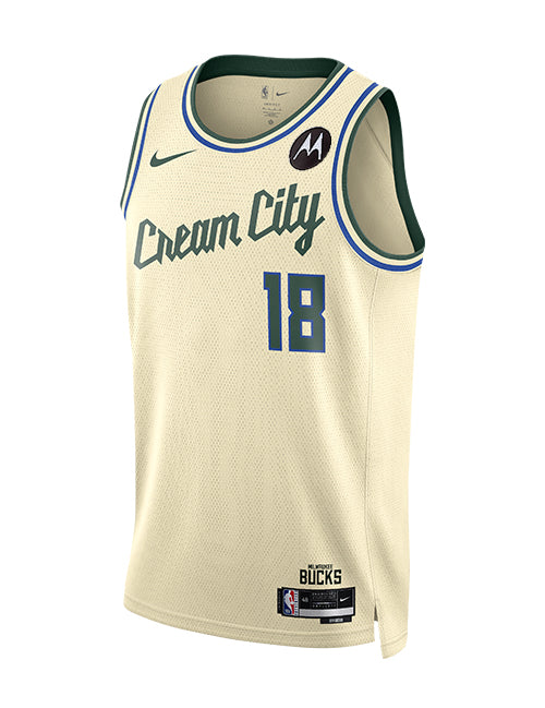 Nike 2025-26 City Edition Kyle Kuzma Milwaukee Bucks Swingman Jersey-front