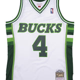 Mitchell & Ness HWC 1988 Sidney Moncrief Milwaukee Bucks Swingman Jersey In White & Green - Front View