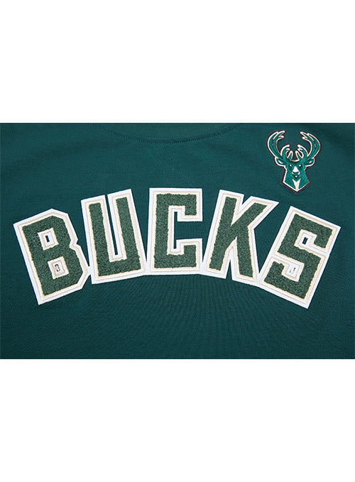 Women's Pro Standard Classic Slim Milwaukee Bucks T-Shirt In Green - Zoom View On Front Graphic