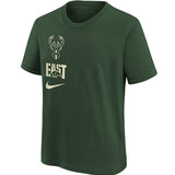 Juvenile Nike ESS VS Block Milwaukee Bucks T-Shirt In Green - Front View