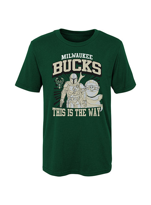 Juvenile This Is The Way Star Wars Milwaukee Bucks T-Shirt In Green - Front View