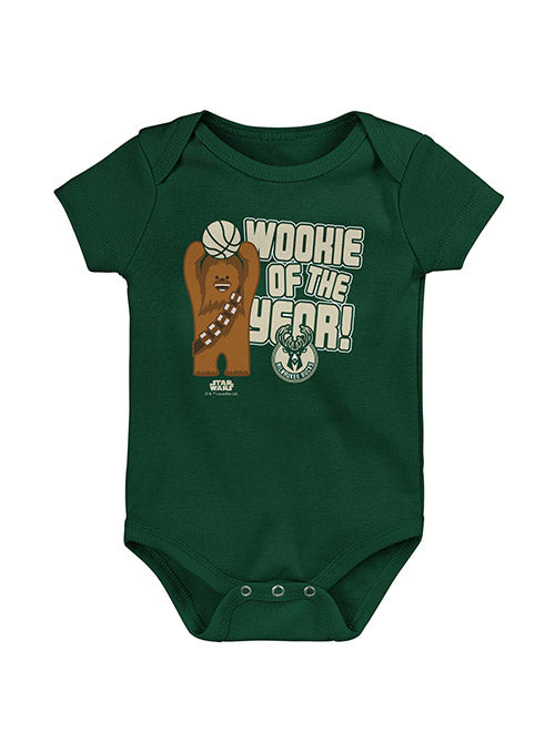 Infant Outerstuff Wookie of the Year Milwaukee Bucks Onesie In Green - Front View