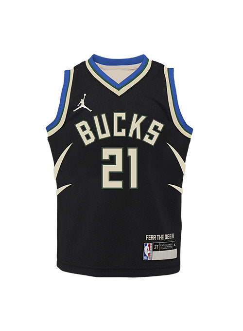 Toddler Nike 2022 Statement Edition Jrue Holiday Milwaukee Bucks Replica Jersey In Black - Front View
